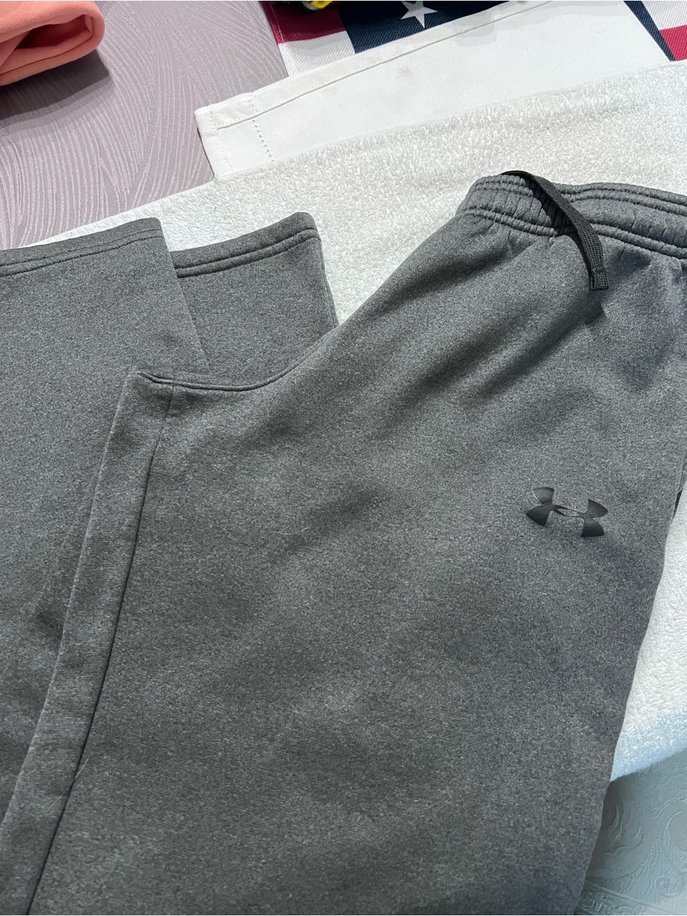 Under Armour Boys Youth Large YLG Gray Fleece Jogger Pants Loose Fit